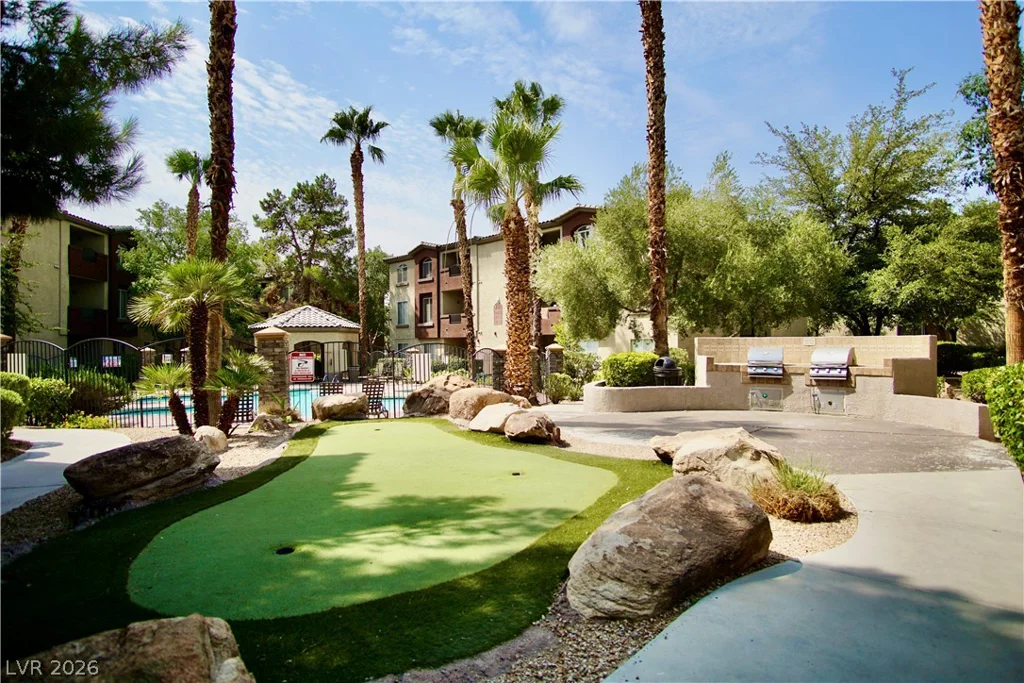 4400 Jones, Las Vegas, NV 89103