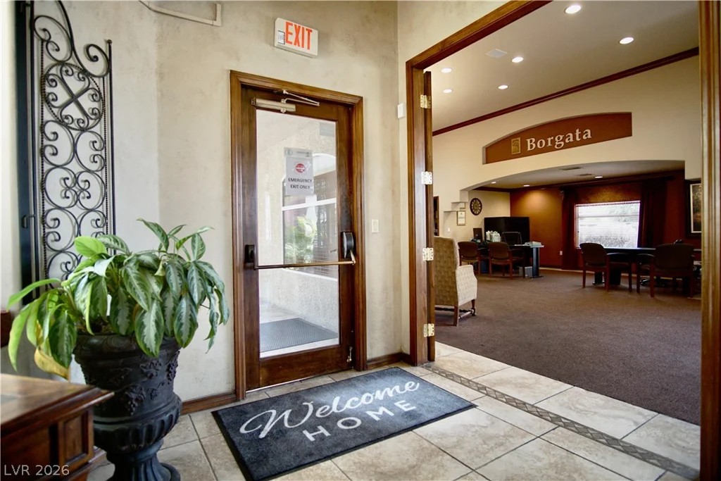 4400 Jones, Las Vegas, NV 89103