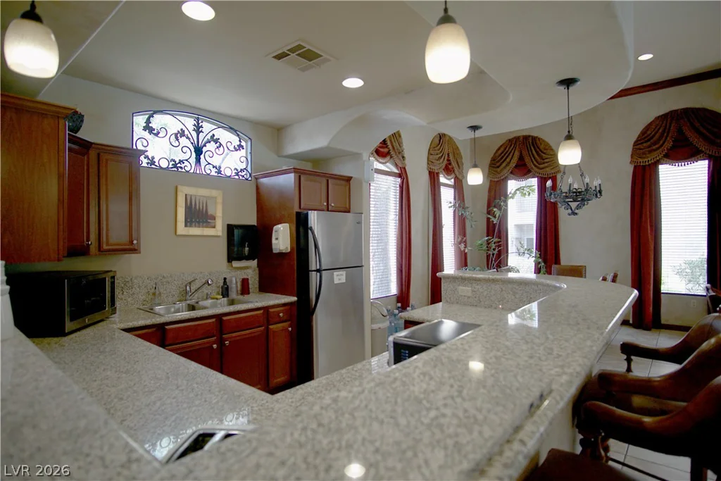 4400 Jones, Las Vegas, NV 89103