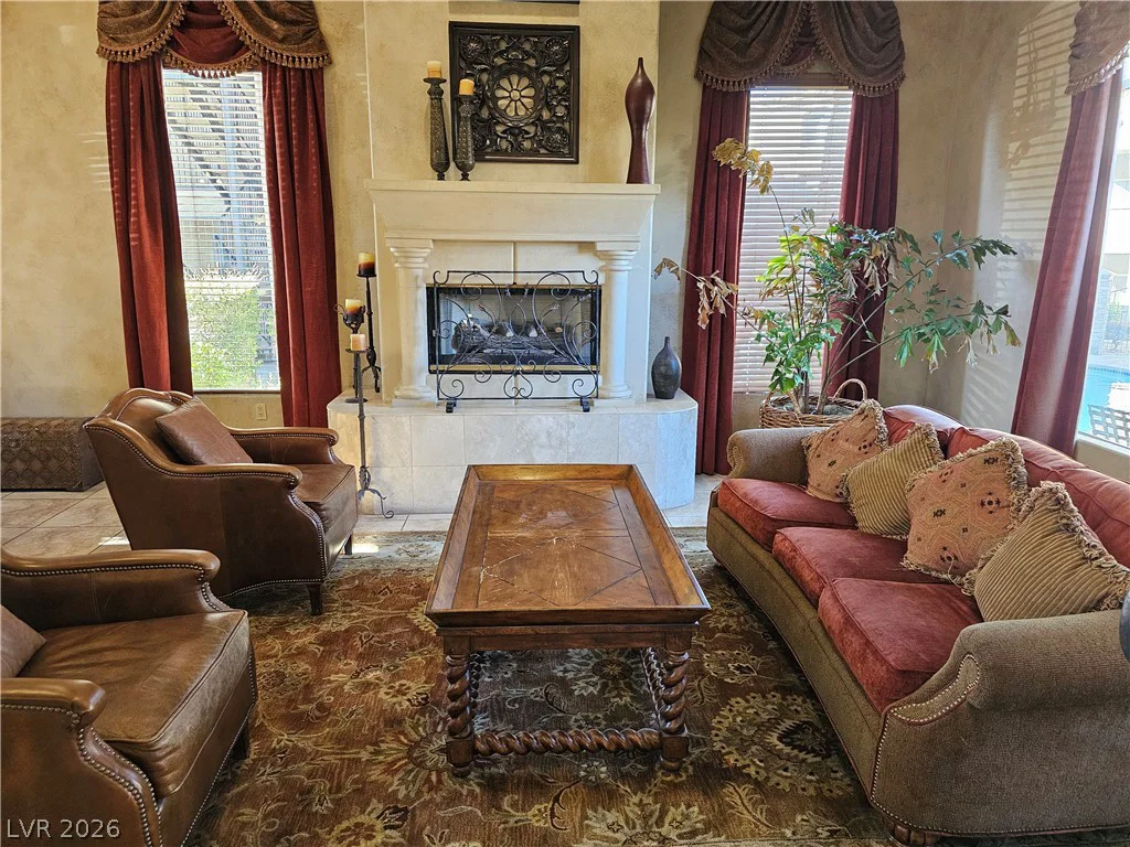 4400 Jones, Las Vegas, NV 89103