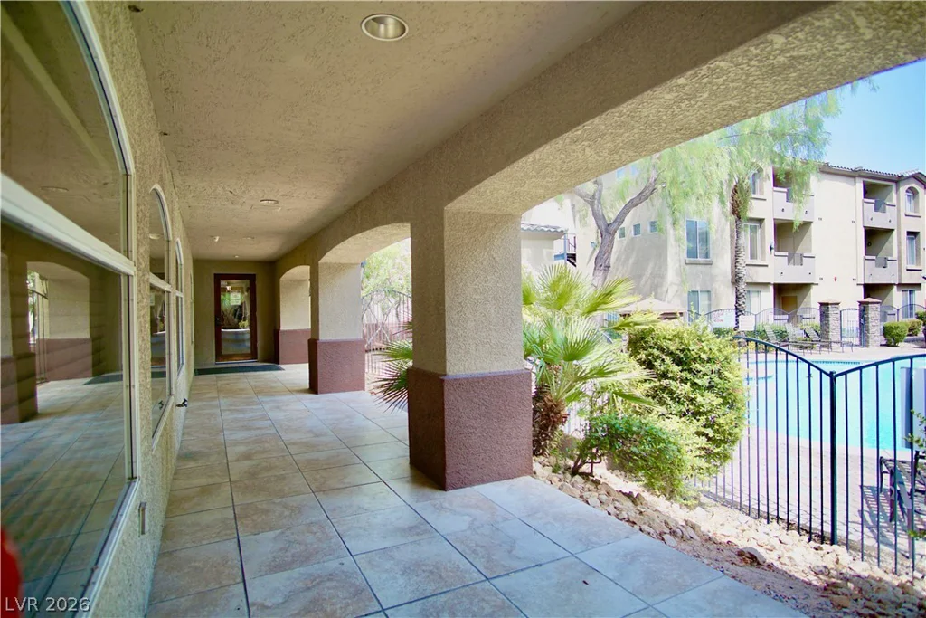 4400 Jones, Las Vegas, NV 89103