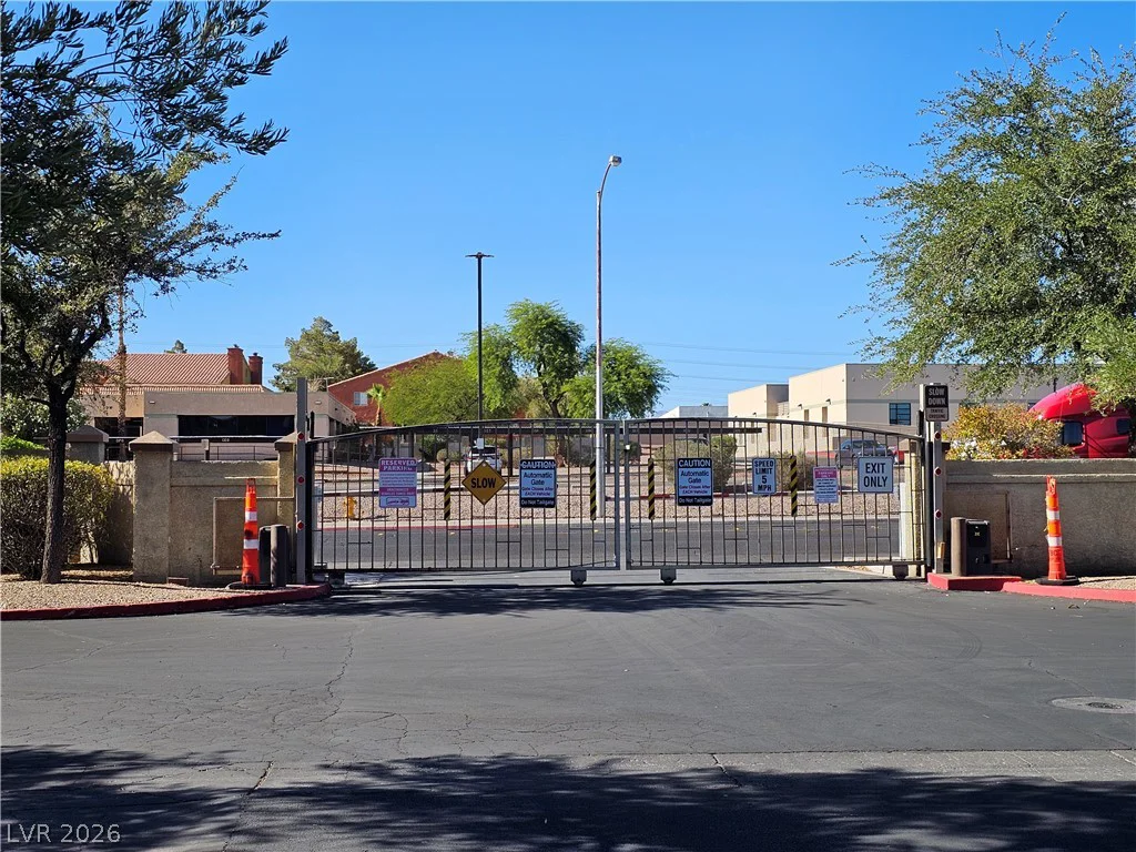 4400 Jones, Las Vegas, NV 89103