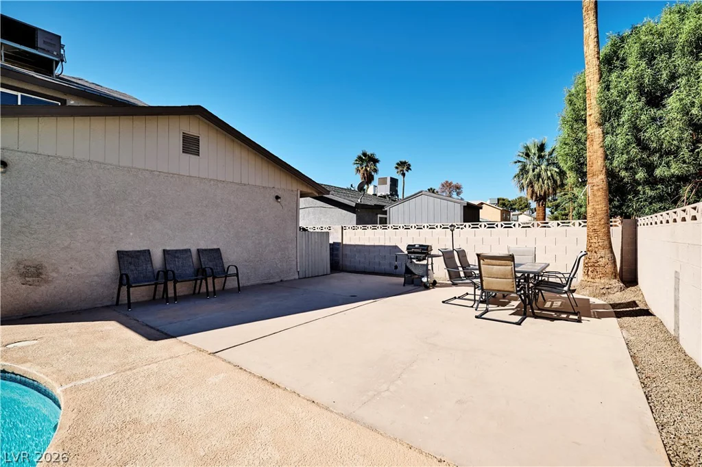 6348 Mockingbird, Las Vegas, NV 89103