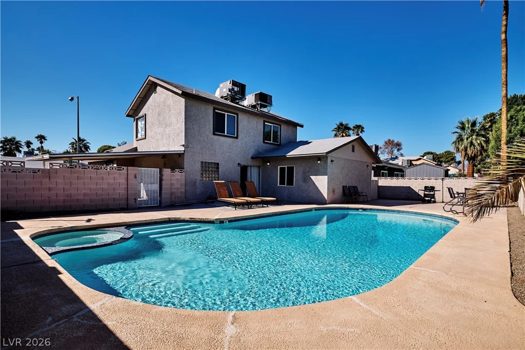 6348 Mockingbird, Las Vegas, NV 89103