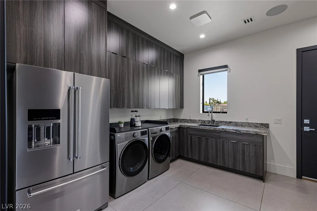 4367 Fort Apache, Las Vegas, NV 89129
