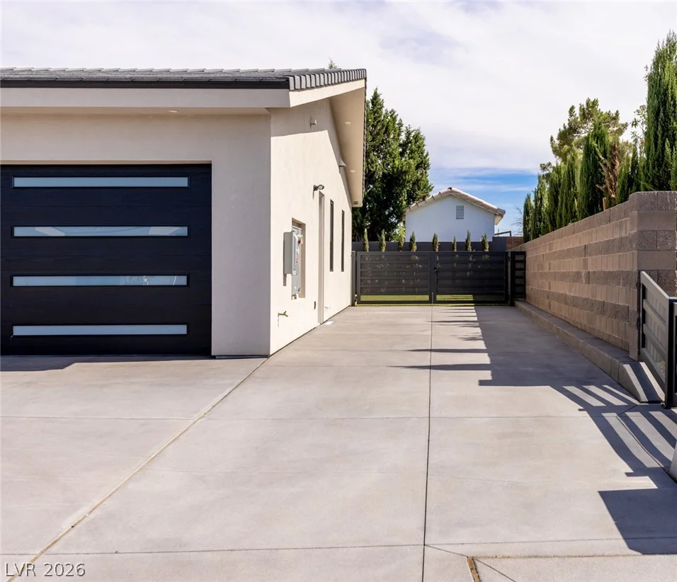 4367 Fort Apache, Las Vegas, NV 89129