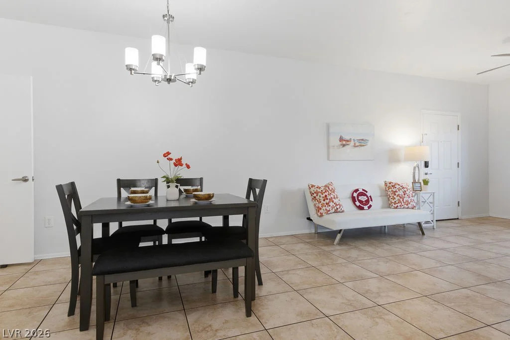 8324 Charleston, Las Vegas, NV 89117