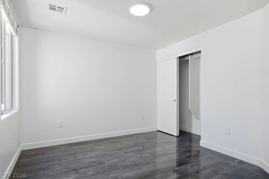 8324 Charleston, Las Vegas, NV 89117