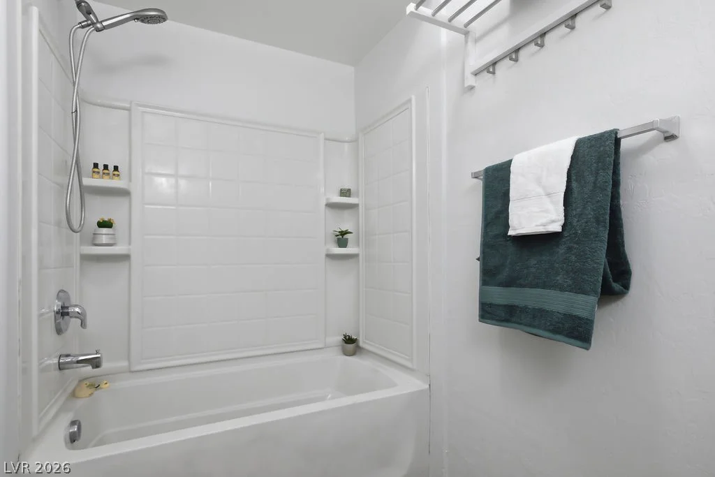 8324 Charleston, Las Vegas, NV 89117