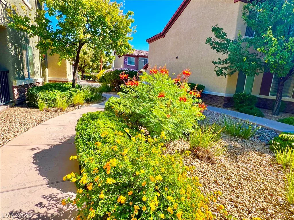8324 Charleston, Las Vegas, NV 89117