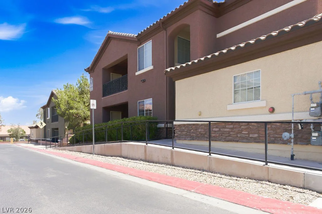 8324 Charleston, Las Vegas, NV 89117