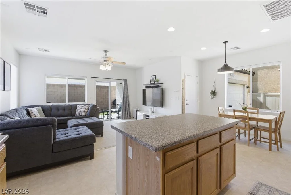 6513 Delicate Petal, Las Vegas, NV 89149