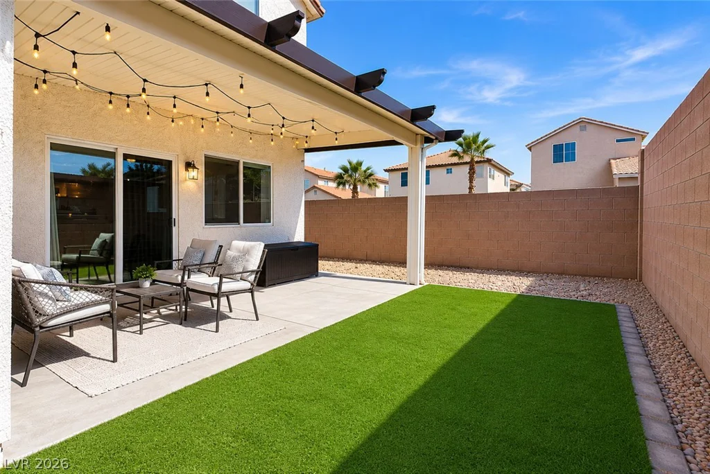 6513 Delicate Petal, Las Vegas, NV 89149