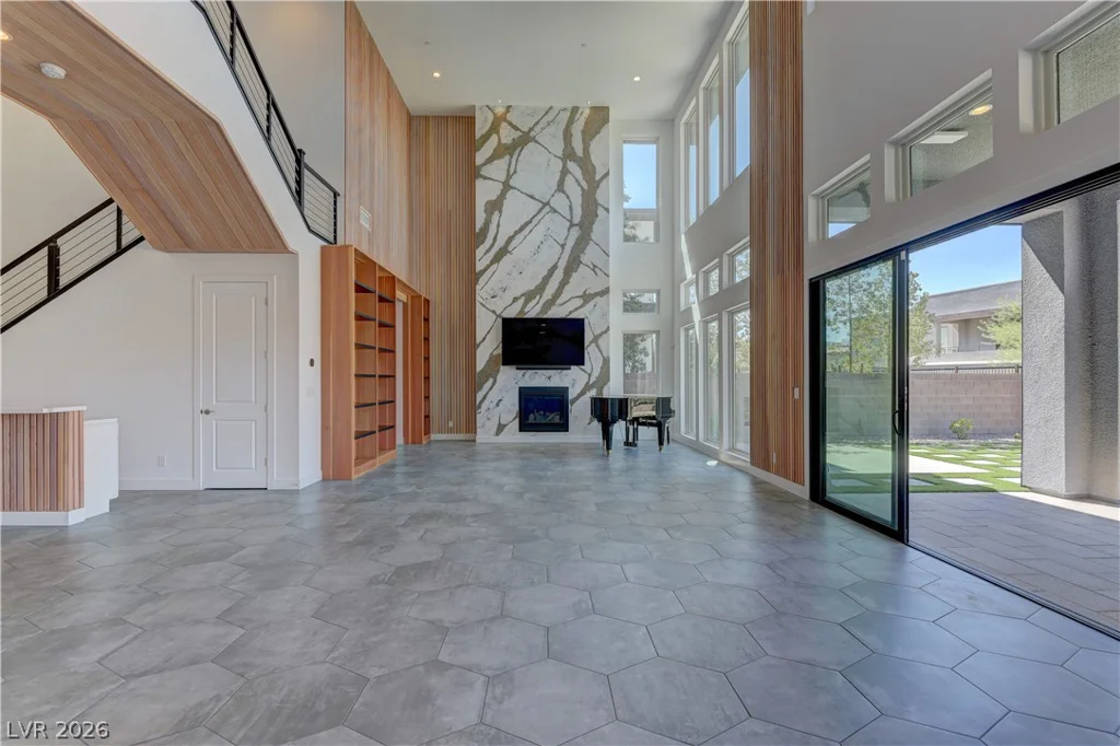 10740 Steel Ridge, Las Vegas, NV 89135