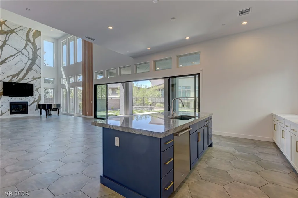 10740 Steel Ridge, Las Vegas, NV 89135