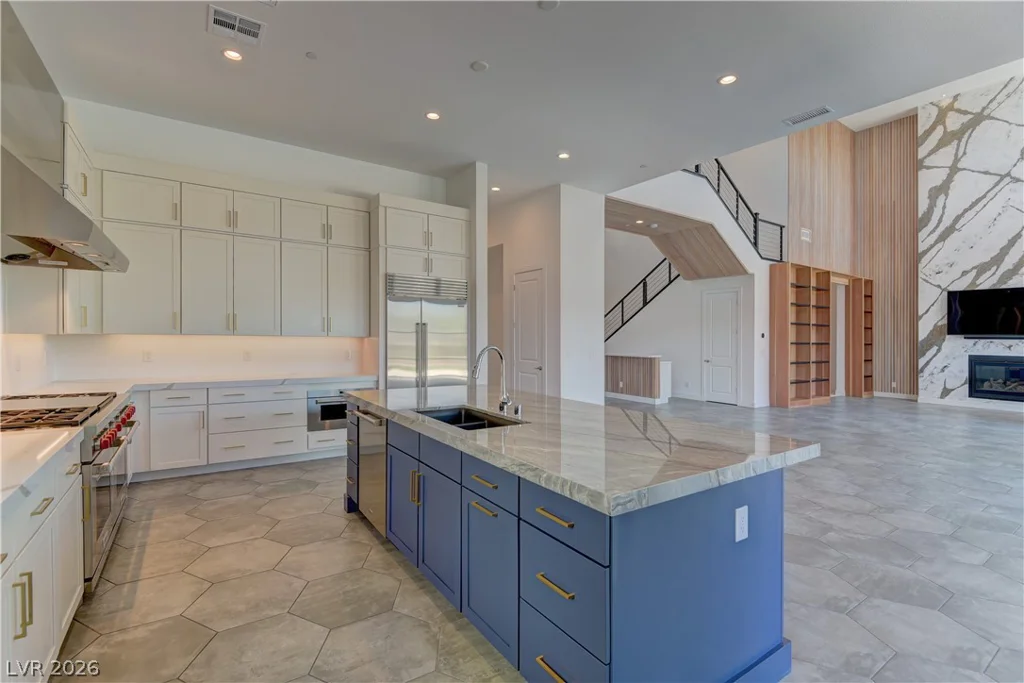 10740 Steel Ridge, Las Vegas, NV 89135