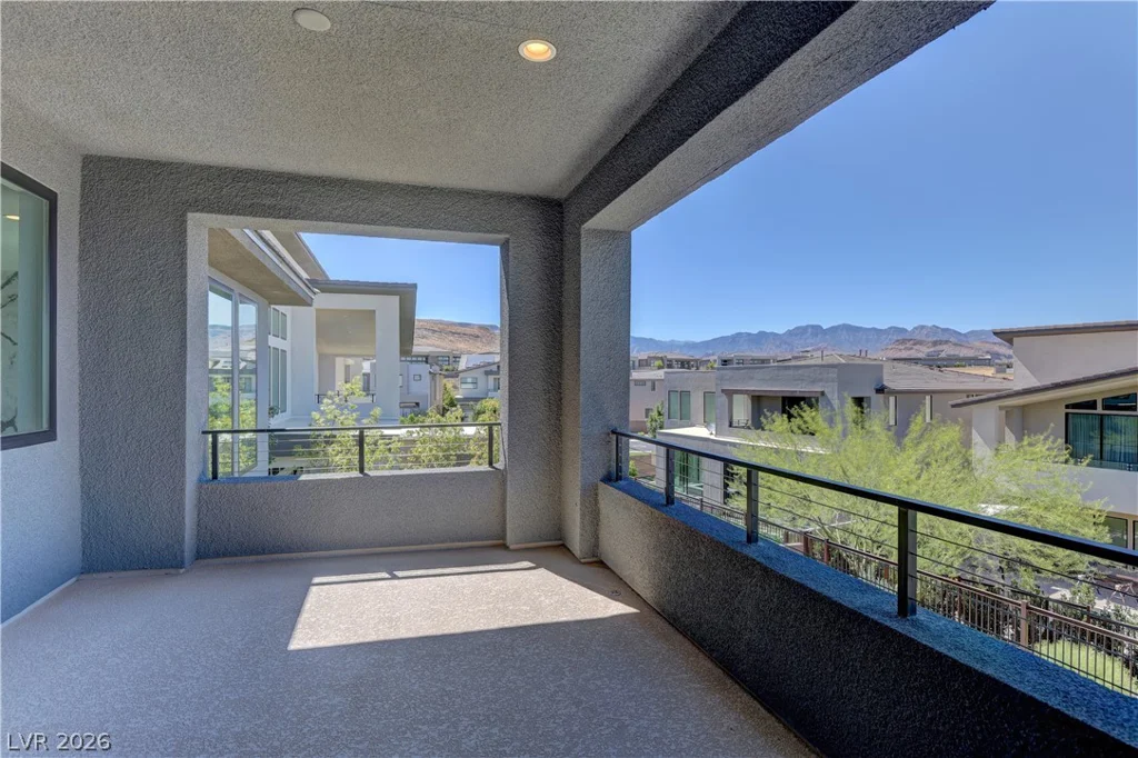 10740 Steel Ridge, Las Vegas, NV 89135