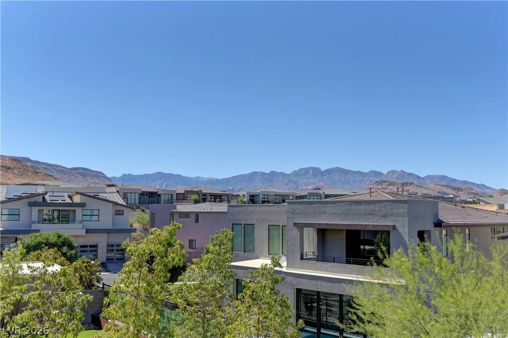 10740 Steel Ridge, Las Vegas, NV 89135