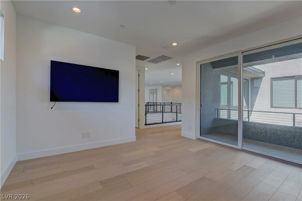10740 Steel Ridge, Las Vegas, NV 89135