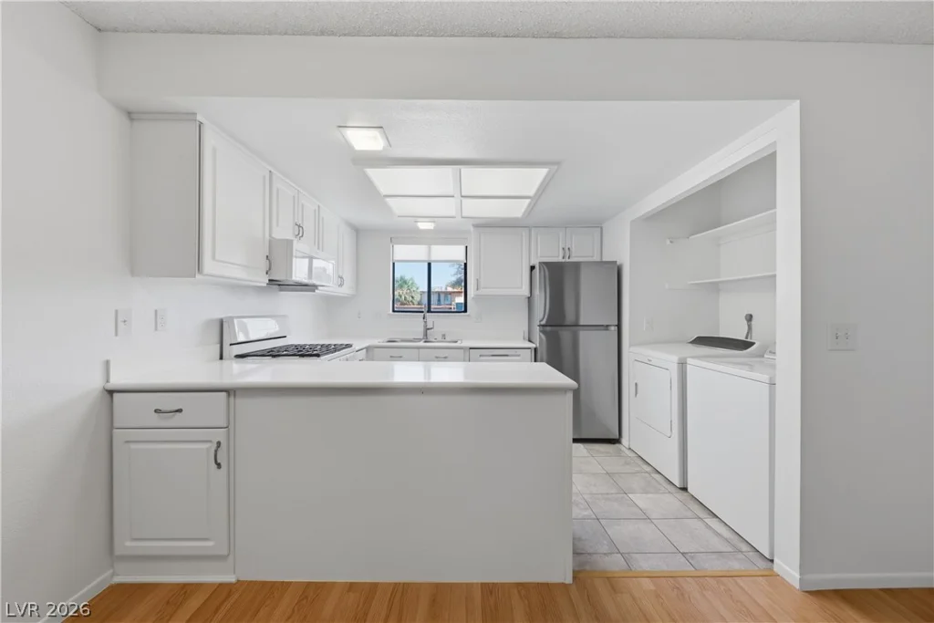 5159 Caliente, Las Vegas, NV 89119