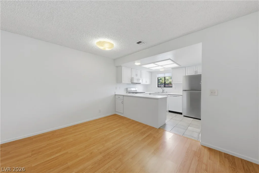 5159 Caliente, Las Vegas, NV 89119