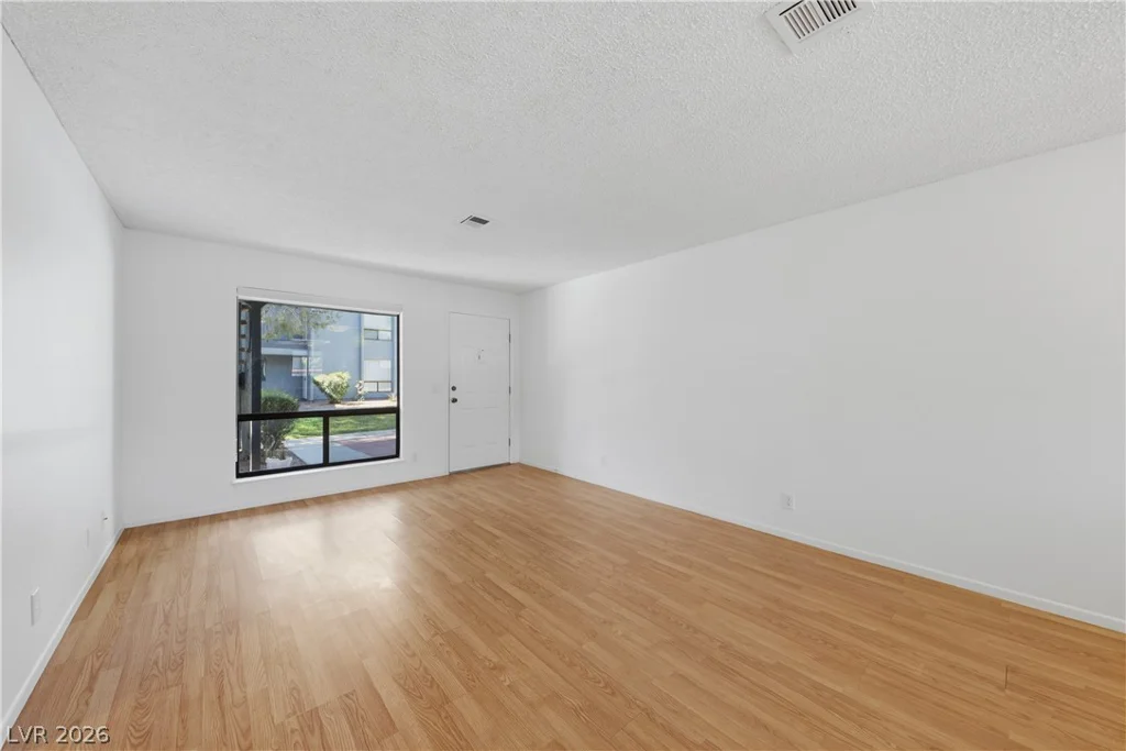 5159 Caliente, Las Vegas, NV 89119