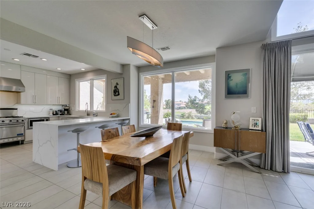 7999 Pinnacle Peak, Las Vegas, NV 89113