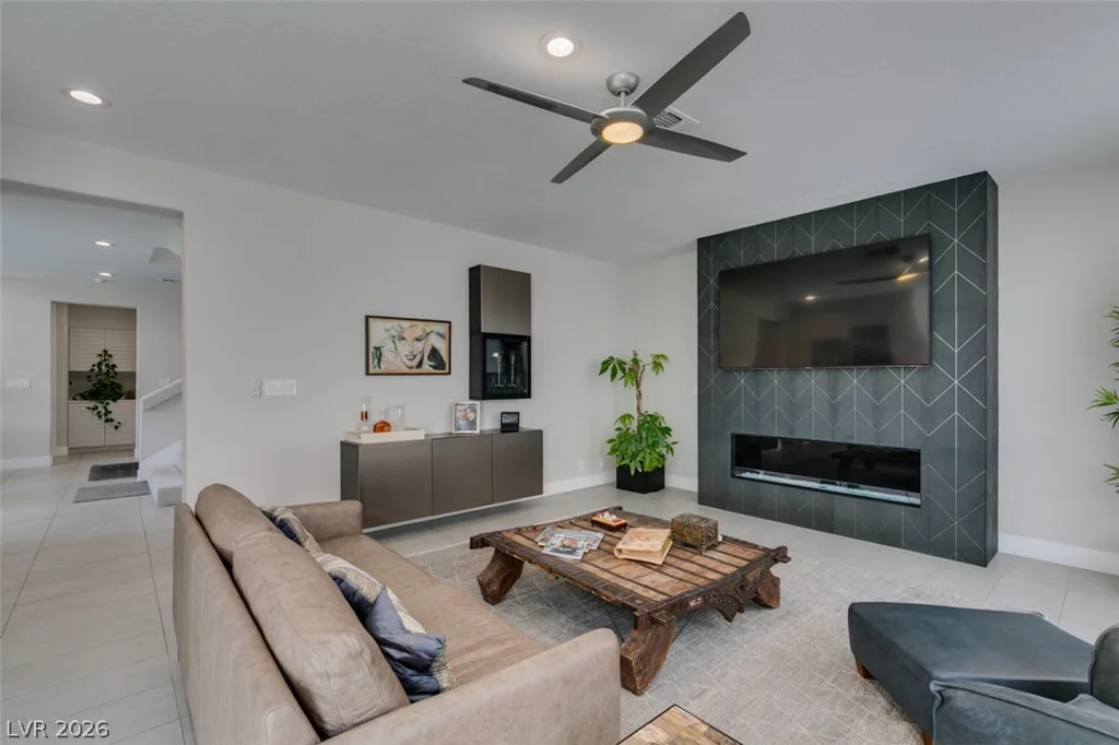 7999 Pinnacle Peak, Las Vegas, NV 89113