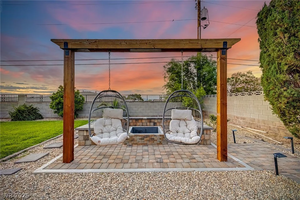 236 Country Club, Henderson, NV 89015