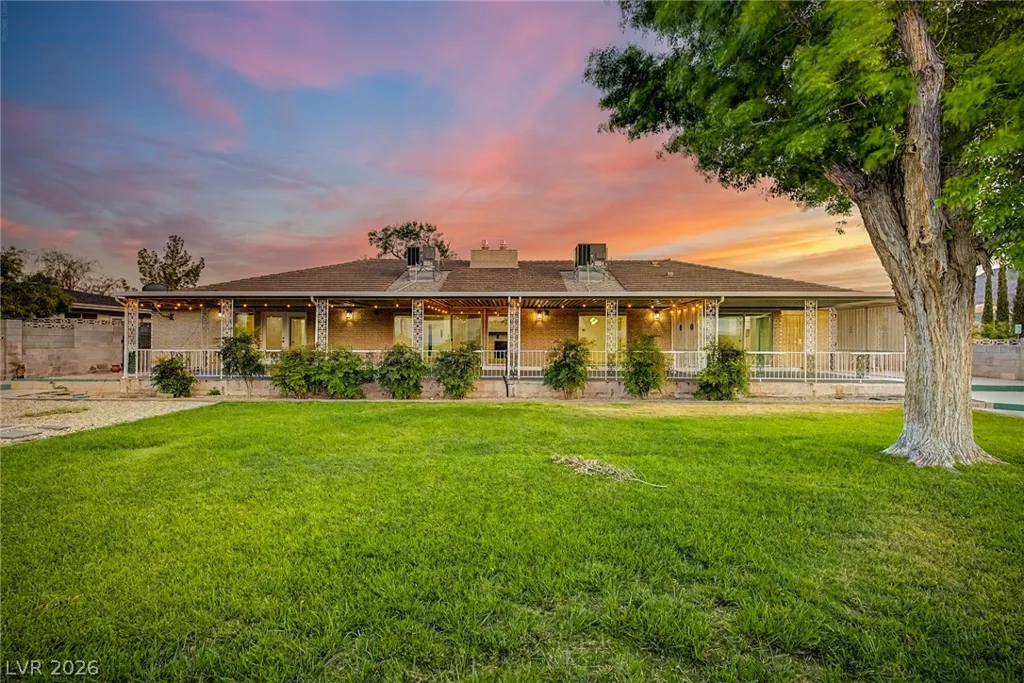 236 Country Club, Henderson, NV 89015