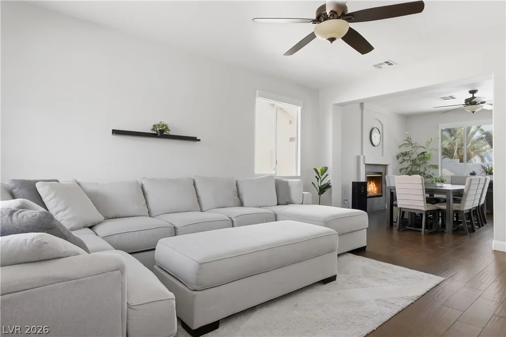 6081 Honeygrove, Las Vegas, NV 89110