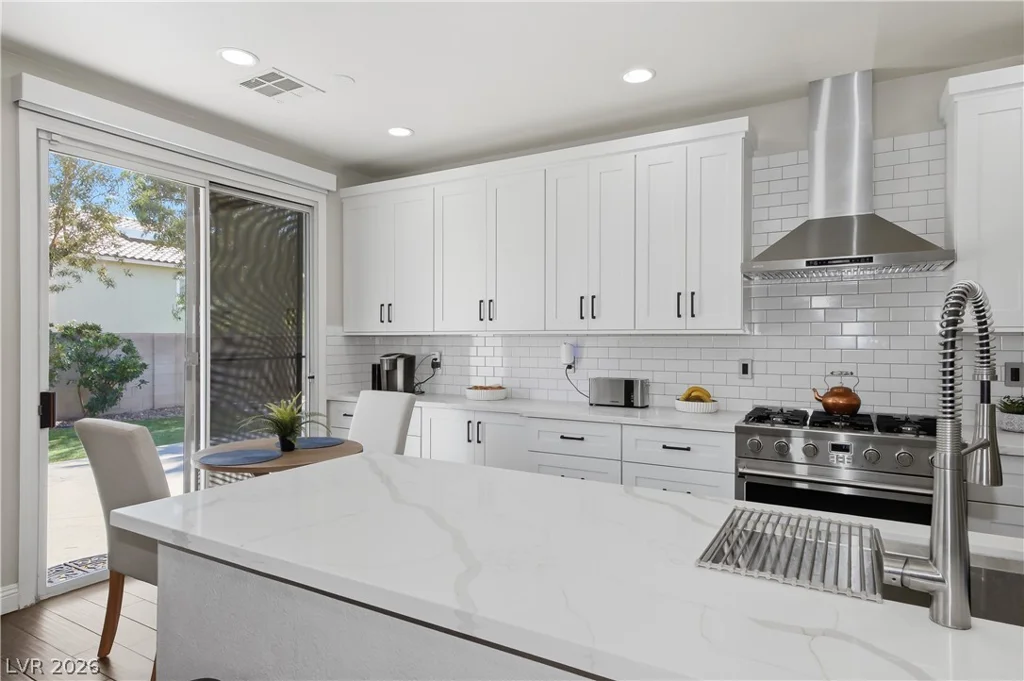 6081 Honeygrove, Las Vegas, NV 89110