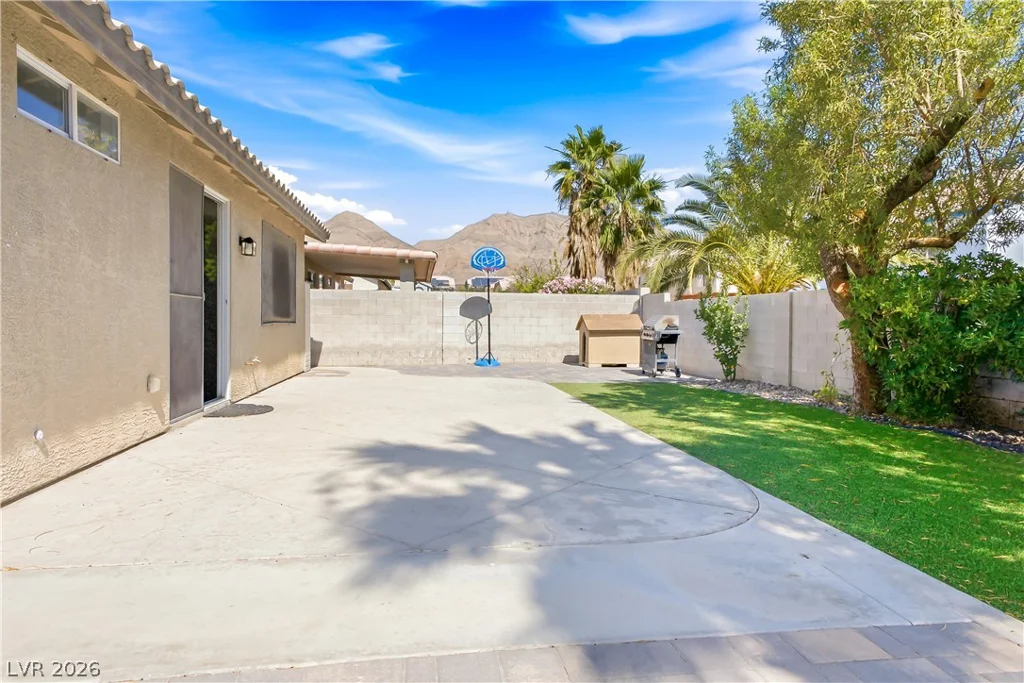 6081 Honeygrove, Las Vegas, NV 89110