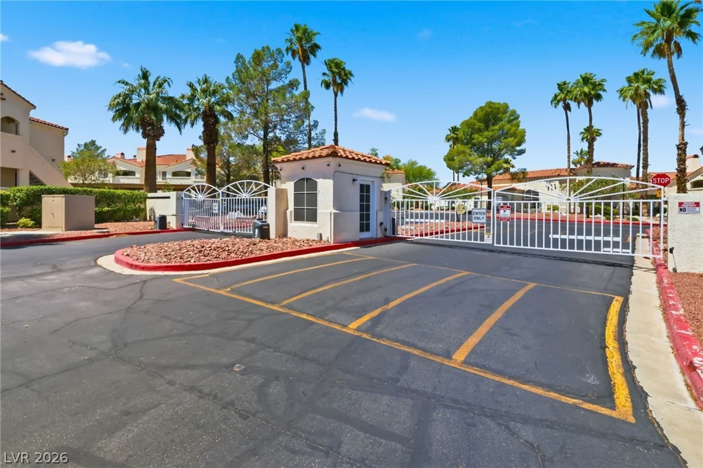 698 Racetrack, Henderson, NV 89015