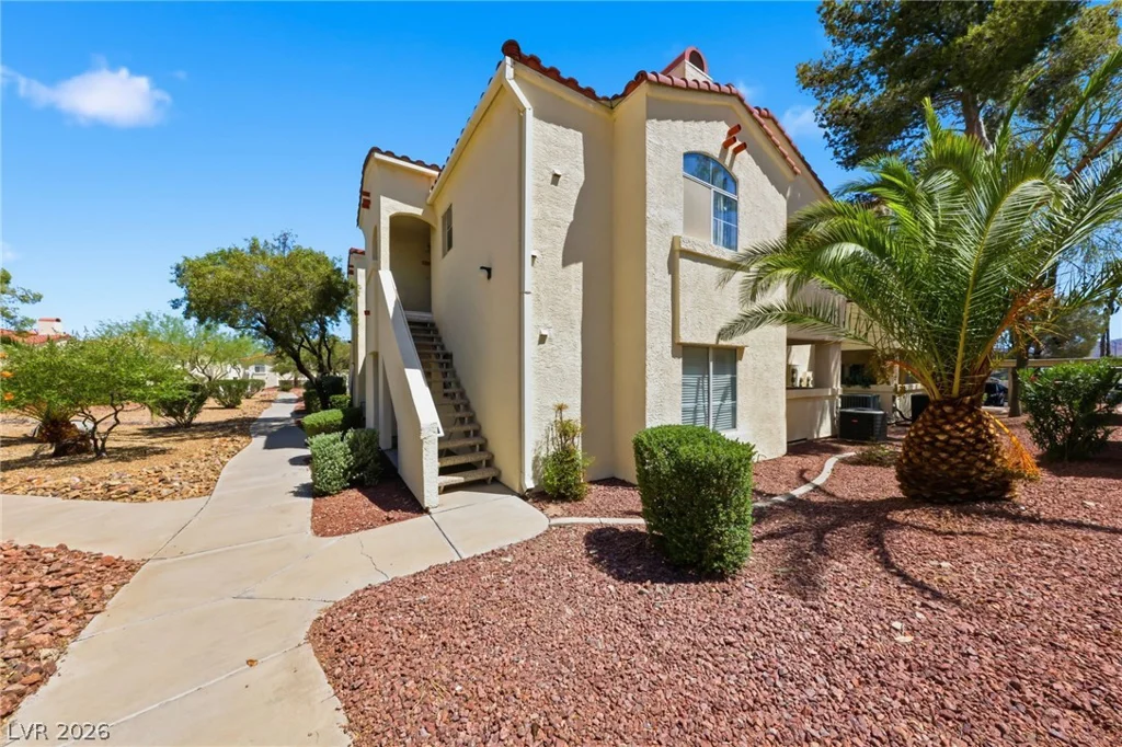 698 Racetrack, Henderson, NV 89015