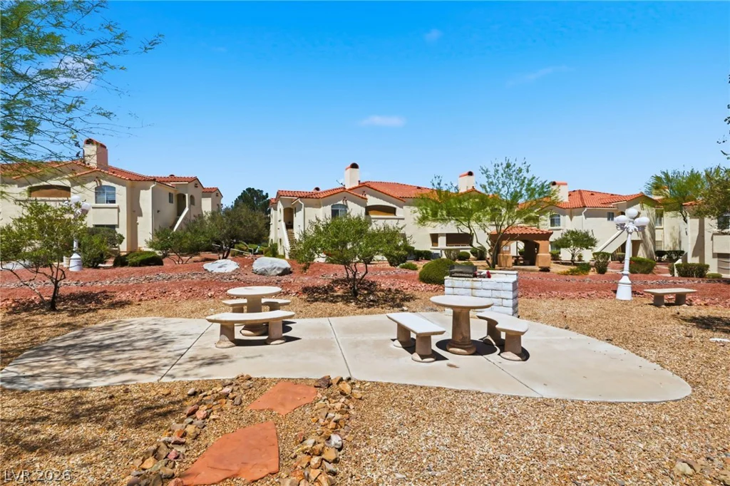 698 Racetrack, Henderson, NV 89015