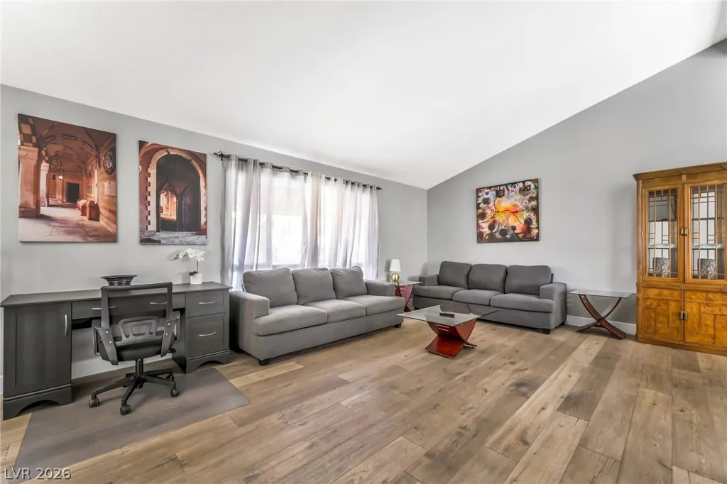 5301 Kalmia, Las Vegas, NV 89103