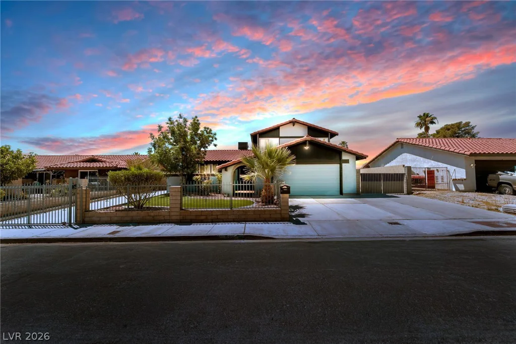 5301 Kalmia, Las Vegas, NV 89103