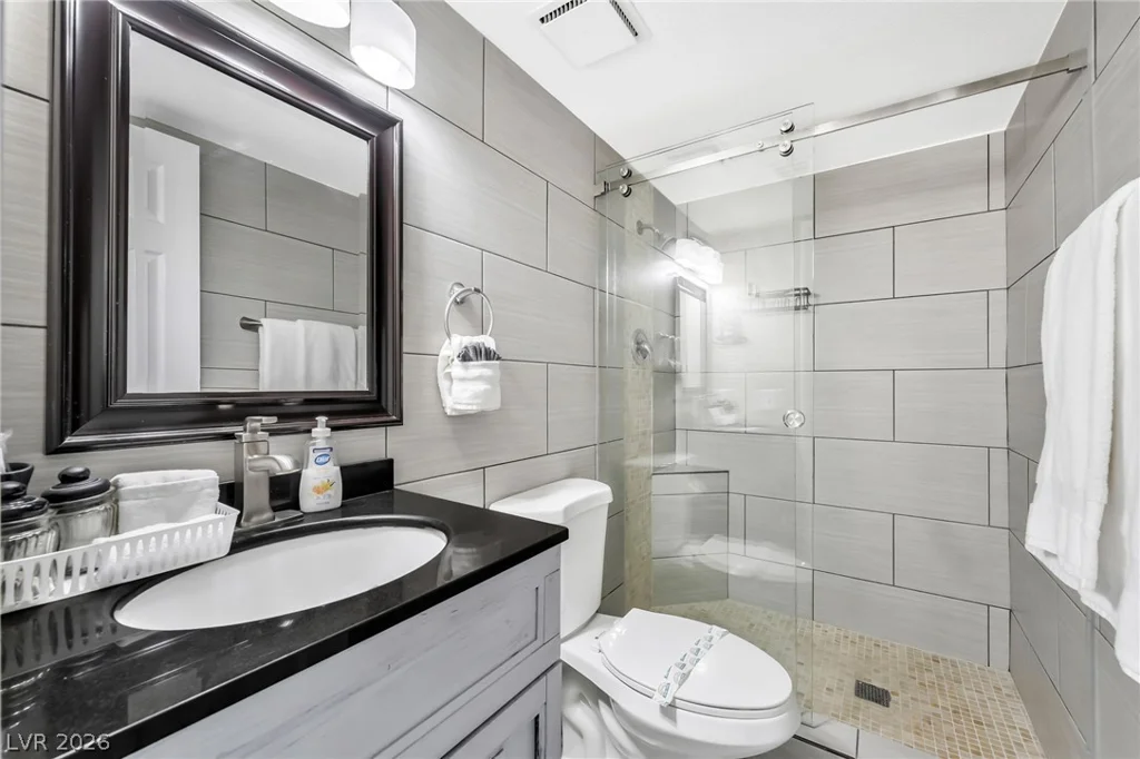 5301 Kalmia, Las Vegas, NV 89103