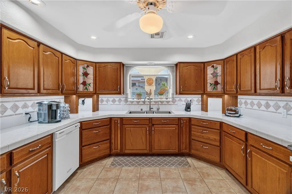 3692 Westcliff, Laughlin, NV 89029