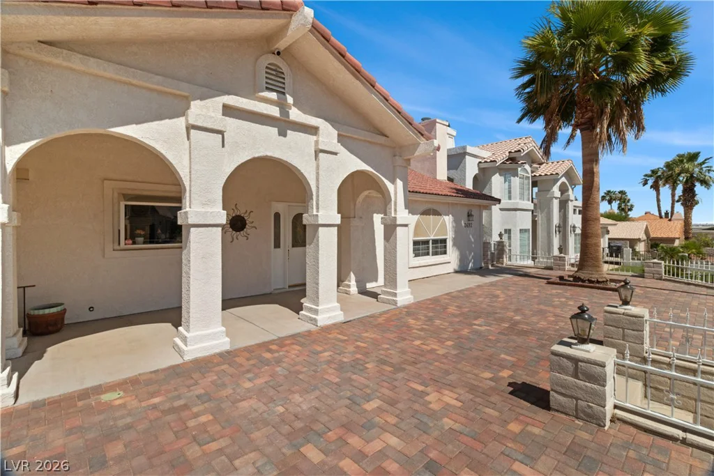 3692 Westcliff, Laughlin, NV 89029