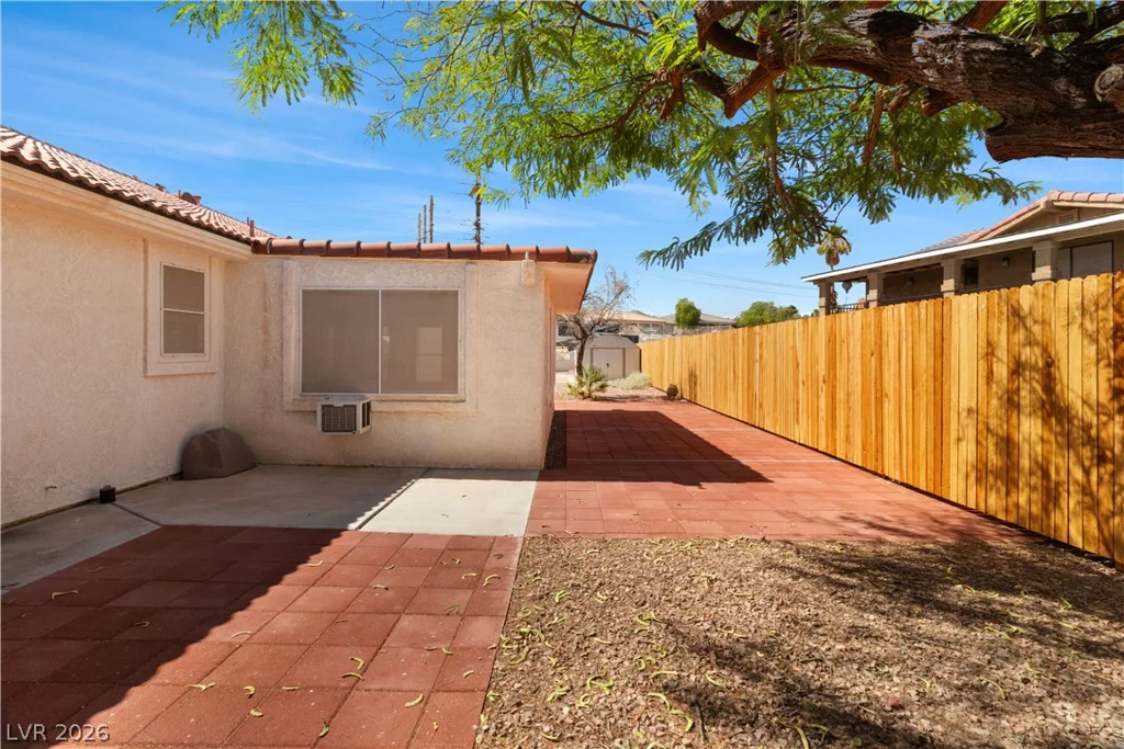 3692 Westcliff, Laughlin, NV 89029