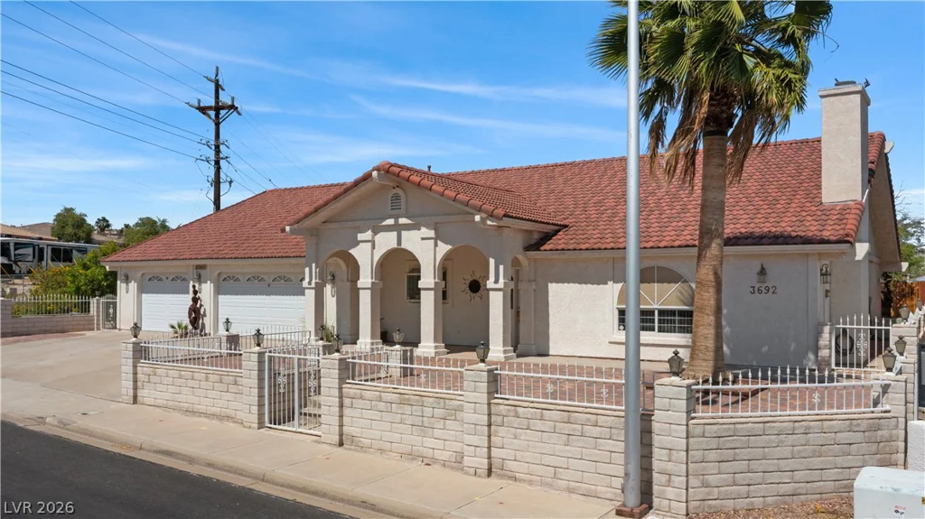 3692 Westcliff, Laughlin, NV 89029