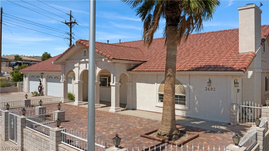3692 Westcliff, Laughlin, NV 89029