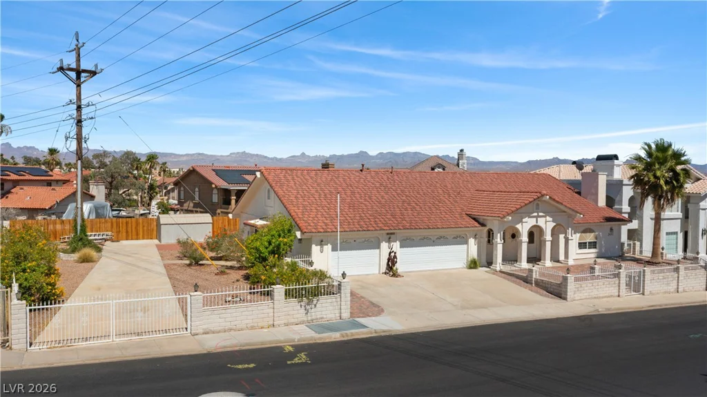 3692 Westcliff, Laughlin, NV 89029