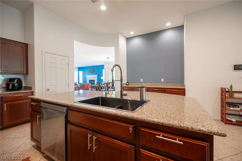 8136 Hamilton Falls, North Las Vegas, NV 89085