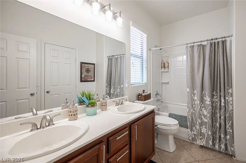 8136 Hamilton Falls, North Las Vegas, NV 89085