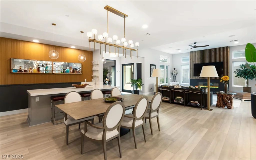 445 Cliff Terrace, Las Vegas, NV 89138