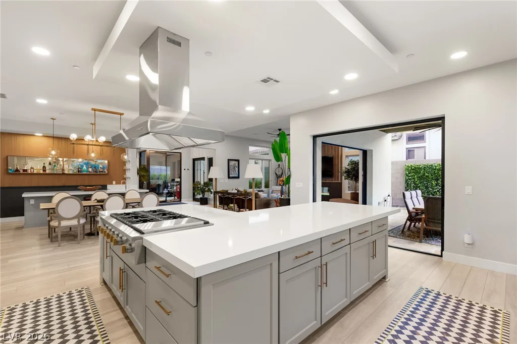 445 Cliff Terrace, Las Vegas, NV 89138