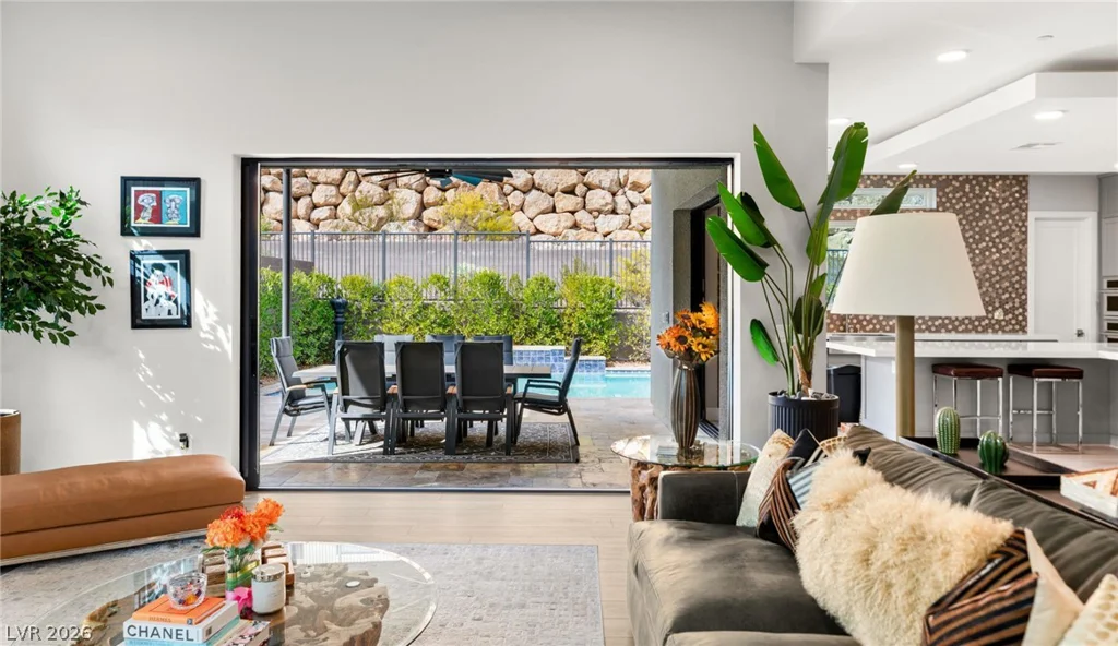 445 Cliff Terrace, Las Vegas, NV 89138